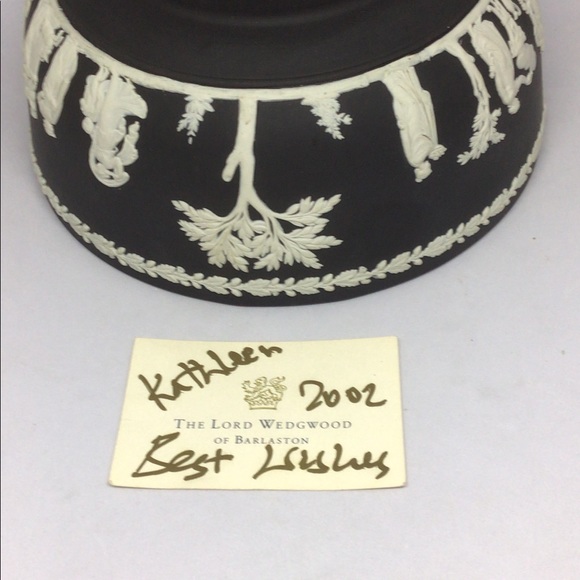 Rare Wedgewood Black Solid Jasper Ware Sacrificial Bowl Signed Mint!! - Picture 4 of 5